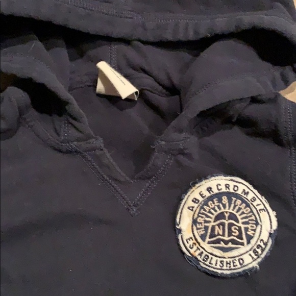 Abercrombie navy hoodie w kangaroo pocket - Picture 3 of 6